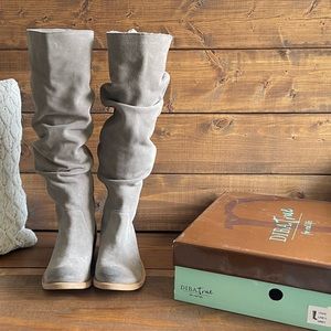 Diba Line Walker boots in Gray